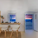 Secret Gem Oia (Santorini)