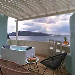 Secret Gem * Oia (Santorini)