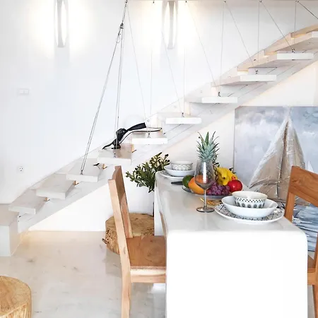 Secret Gem * Oia (Santorini)