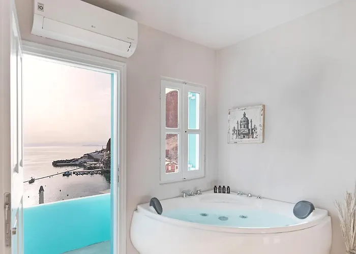 Secret Gem * Oia (Santorini)